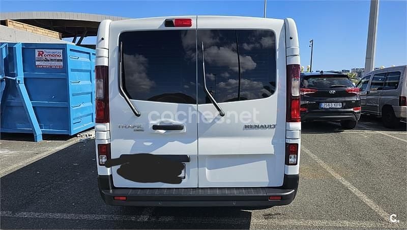 Usado Renault Trafic 150 CV (110 kW) 2023 Blanco Monovolumen