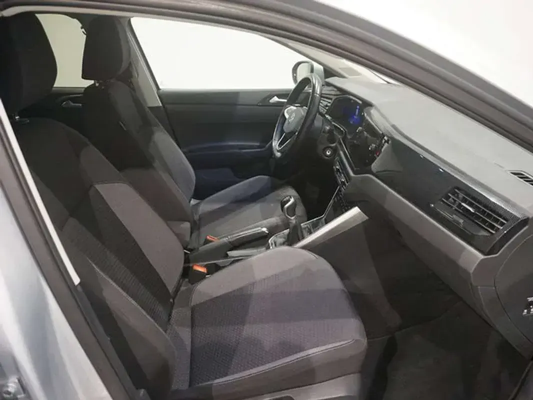 Usado VW Taigo Life 95 CV (69 kW) 2022 Plateado SUV