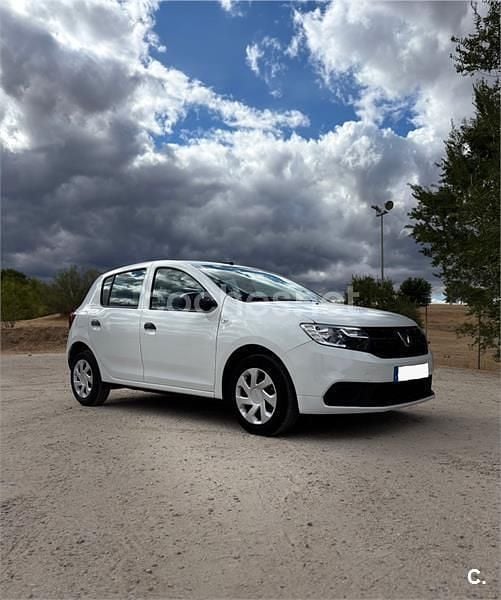 Usado Dacia Sandero Acces 73 HP (53 kW) 2020 Branco Sedan