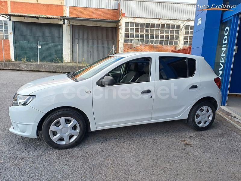 Käytetty Dacia Sandero Lauréate 75 HP (55 kW) 2015 Valkoinen Viistoperä