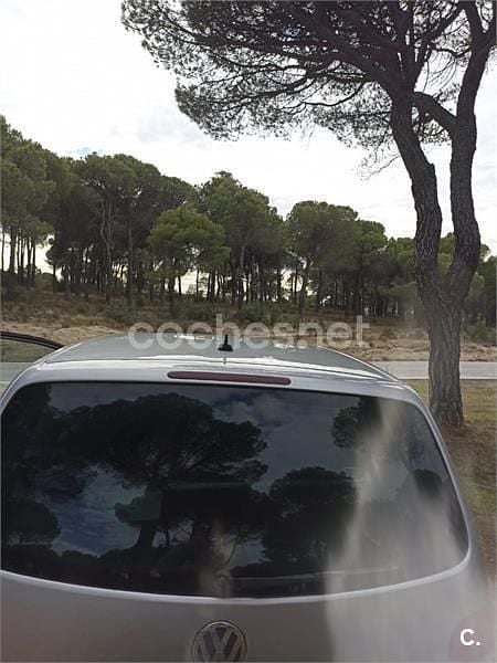 Usado VW Touran Trendline 100 CV (73 kW) 2003 Gris / plata Monovolumen