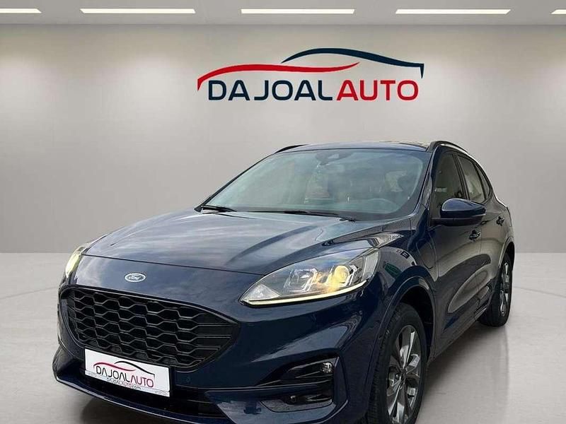 Usado Ford Kuga ST-Line 225 CV (165 kW) 2023 Azul SUV
