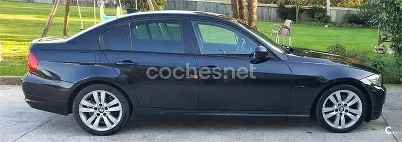 Käytetty BMW 320 177 HP (130 kW) 2009 Musta Sedan