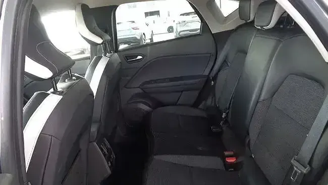 Usado Renault Captur Zen 160 CV (117 kW) 2020 Gris SUV