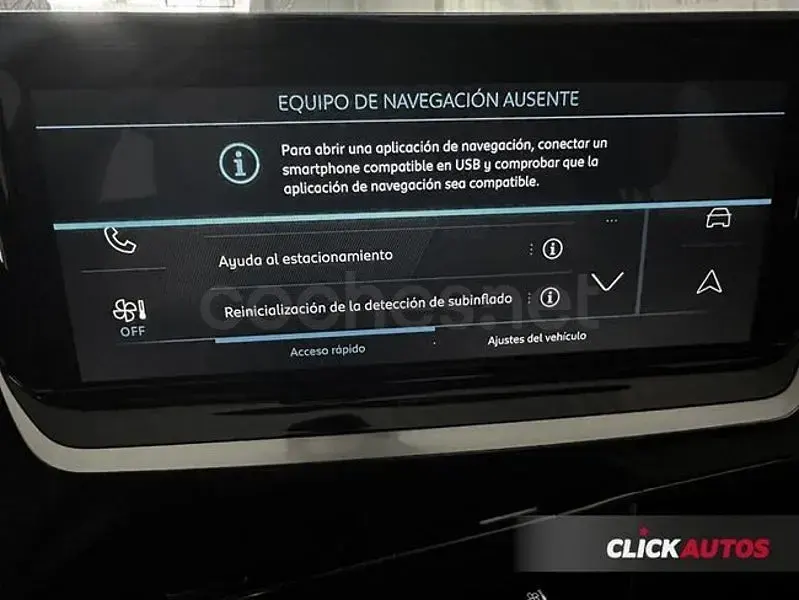 Usado Peugeot 2008 Active 100 CV (73 kW) 2023 Gris / plata SUV