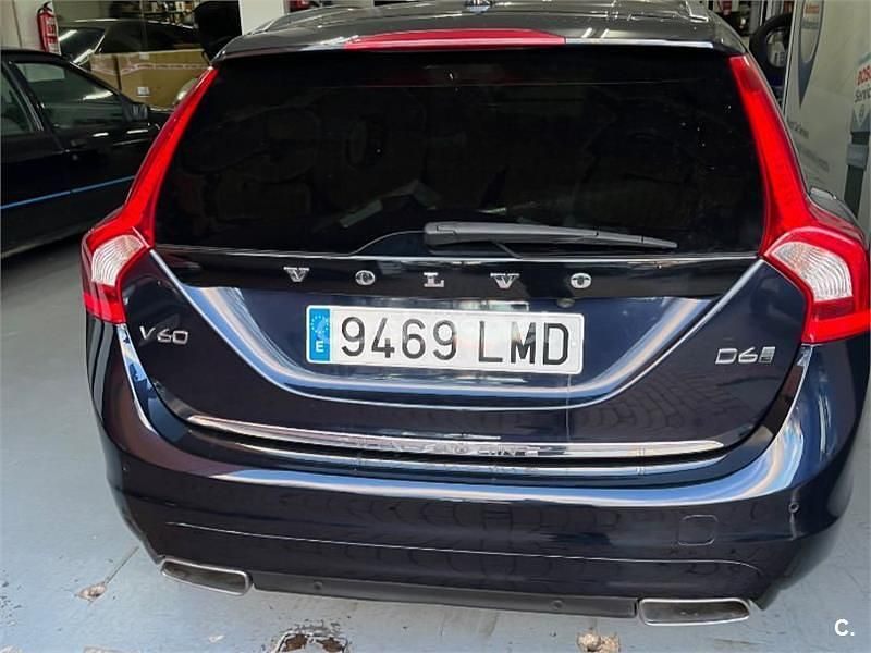 Azul Usado 2015 Volvo V60 Familiar | 12.500 € (Precio justo) - Imagen 1/4