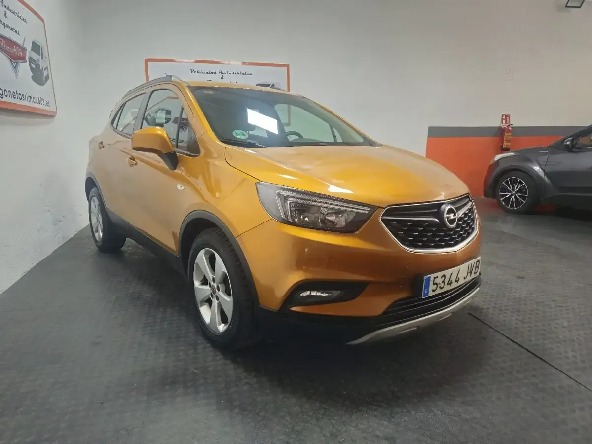Usado Opel Mokka Excellence 140 CV (102 kW) 2016 Naranja SUV