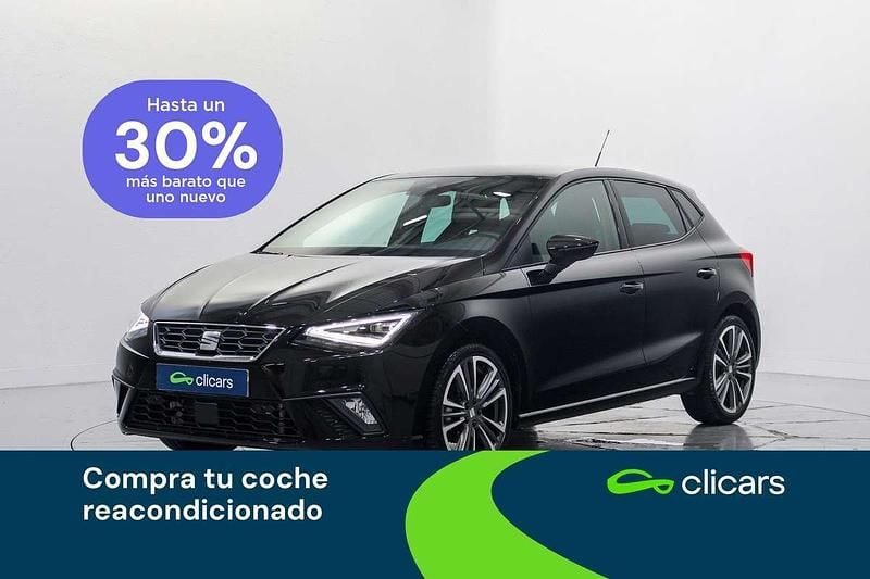 Usado Seat Ibiza FR 116 CV (85 kW) 2024 Negro Utilitario