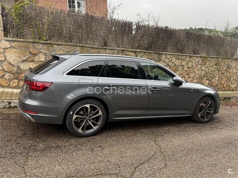 Usado Audi A4 S-Line 150 CV (110 kW) 2019 Gris / plata Familiar