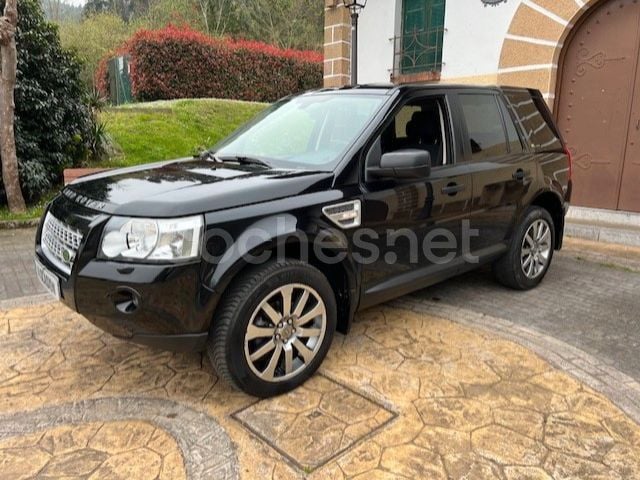 Negro Usado 2009 Land Rover Freelander 2 SUV | 12.999 € (Caro) - Imagen 1/4