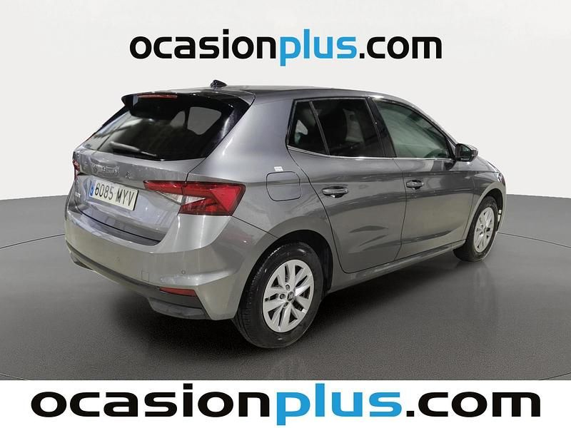 Usado Skoda Fabia Selection 95 CV (69 kW) 2025 Gris Utilitario