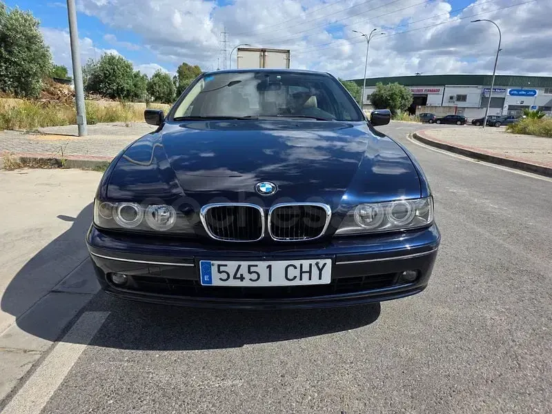 Käytetty BMW 530 Exclusive 193 HP (141 kW) 2003 Sininen Sedan