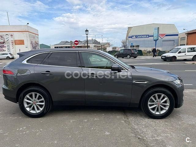 Usado Jaguar F-Pace Prestige 300 CV (220 kW) 2019 Gris / plata SUV