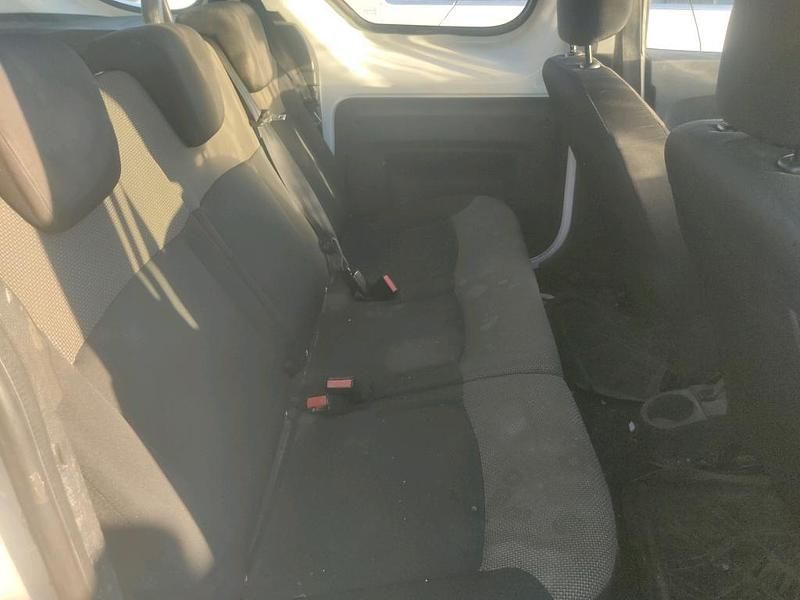 Usado Dacia Dokker Essentiel 100 CV (73 kW) 2020 Monovolumen