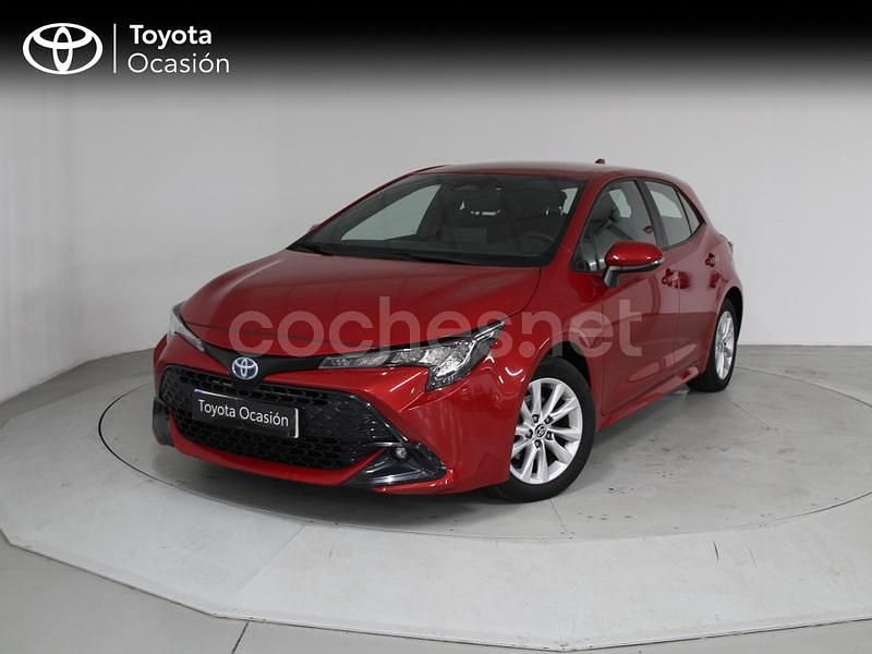 Usado Toyota Corolla Active 140 CV (102 kW) 2024 Rojo Berlina