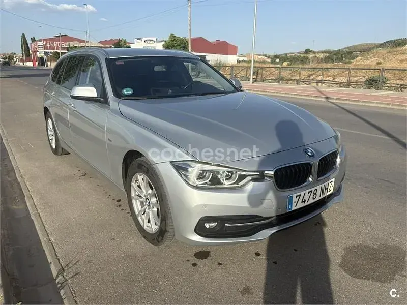 Usado BMW 320 Sport Line 190 CV (139 kW) 2017 Gris / plata Familiar