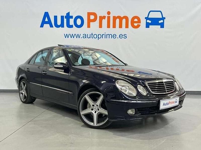 Usado Mercedes E500 Avantgarde 306 CV (225 kW) 2002 Azul Berlina