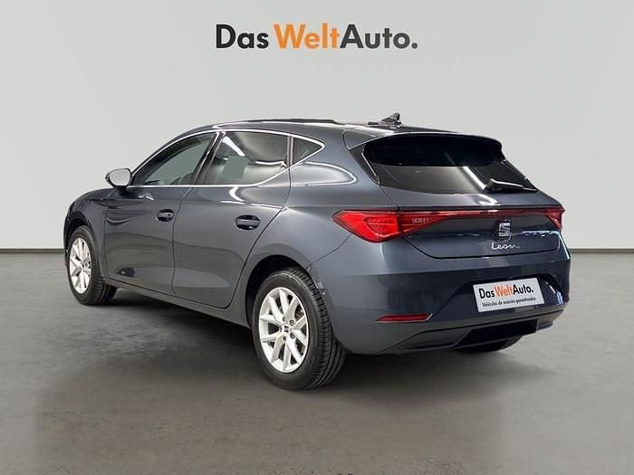 Usado Seat Leon Style 116 CV (85 kW) 2025 Gris