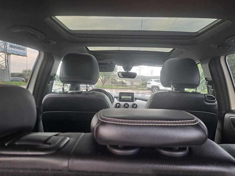 Usado Mercedes B200 136 CV (100 kW) 2014 Blanco Monovolumen