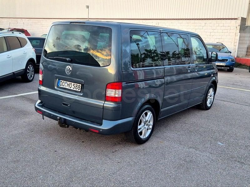 Usado VW Multivan Highline 174 CV (127 kW) 2004 Gris / plata Monovolumen