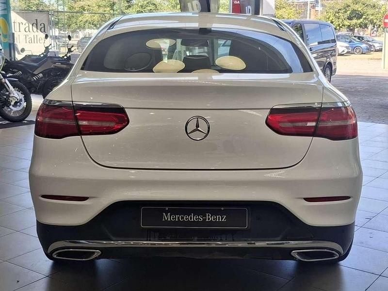 Usado Mercedes GLC220 170 CV (125 kW) 2017 Blanco Coupe