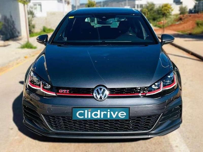 Usado VW Golf VIII GTI 245 CV (180 kW) 2020 Gris Utilitario