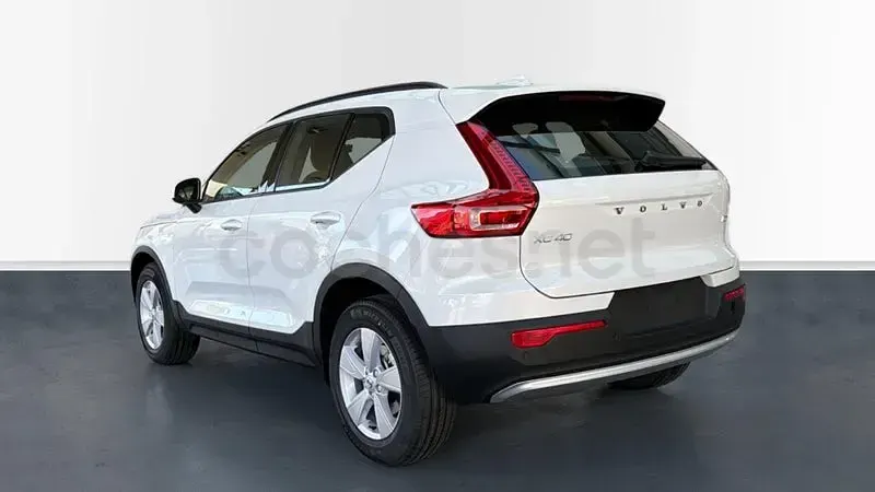 Brugt Volvo XC40 Core 163 HK (119 kW) 2025 Hvid SUV