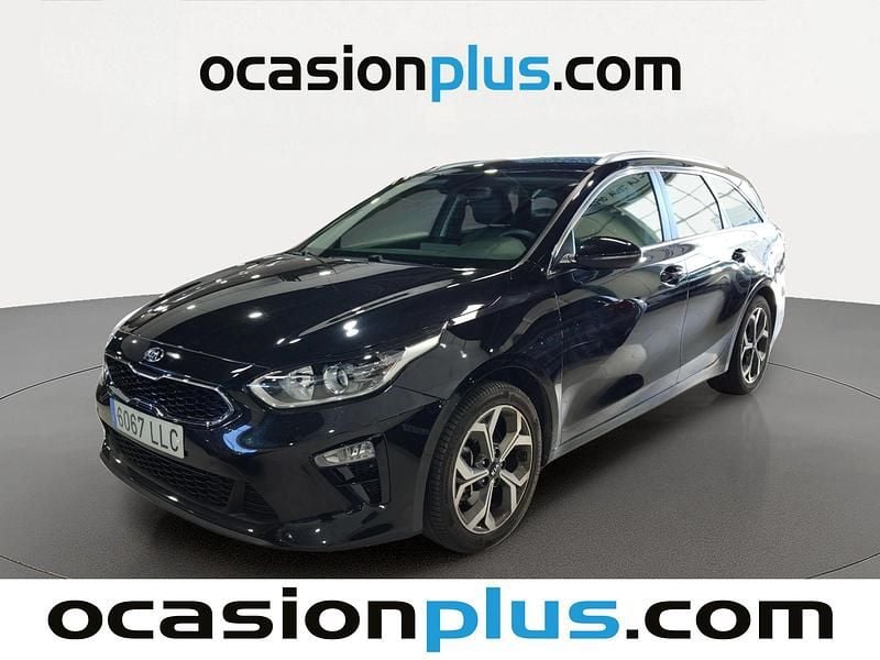 Usado Kia Ceed 120 CV (88 kW) 2020 Negro Utilitario