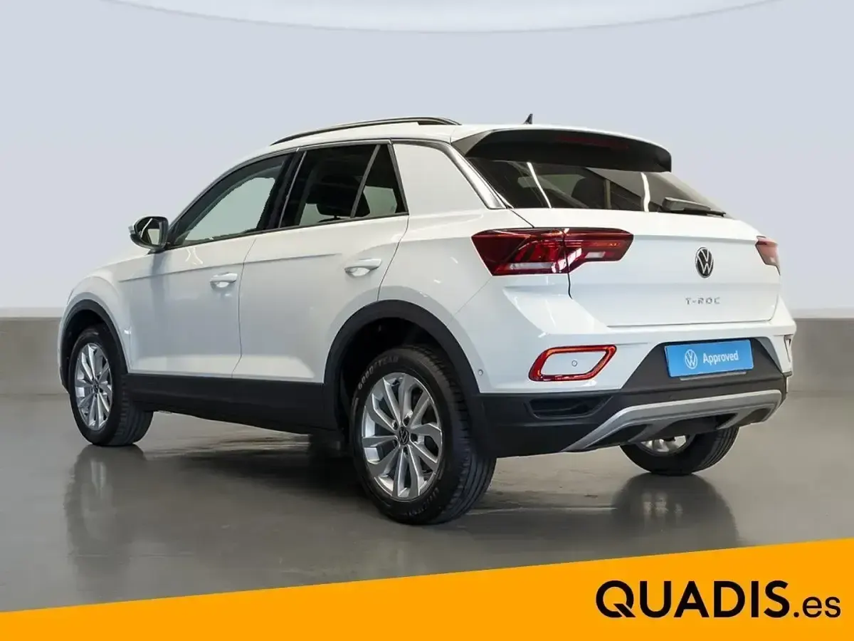 Usado VW T-Roc Life 150 CV (110 kW) 2023 Blanco SUV