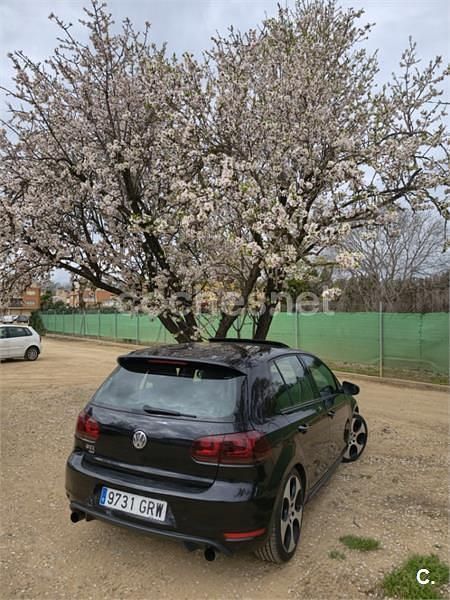 Usado VW Golf VI GTI 210 CV (154 kW) 2010 Negro Utilitario