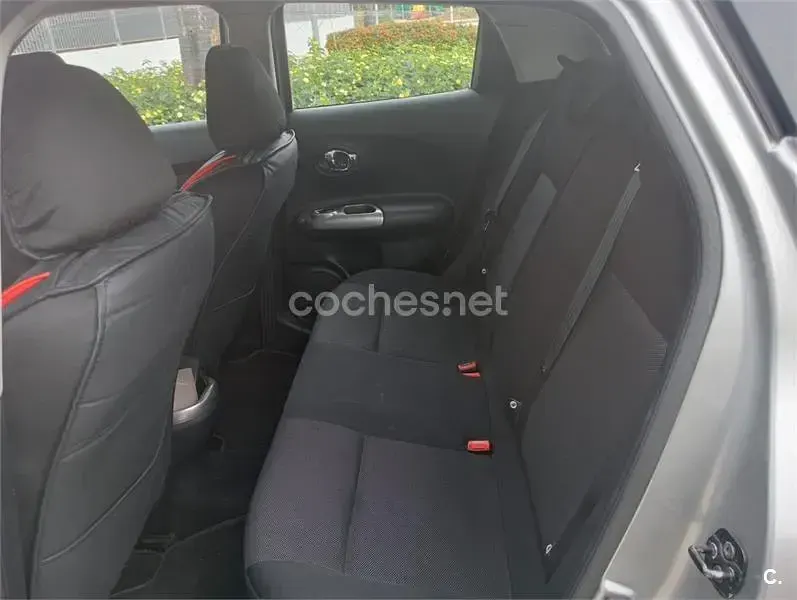 Usado Nissan Juke Acenta 110 CV (80 kW) 2014 Gris / plata SUV