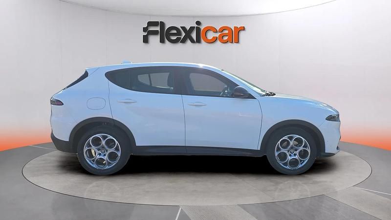 Usado Alfa Romeo Tonale Sprint 131 CV (96 kW) 2023 Blanco SUV