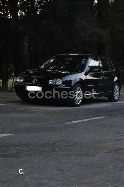 Usado VW Golf IV Highline 130 CV (95 kW) 2003 Negro Berlina