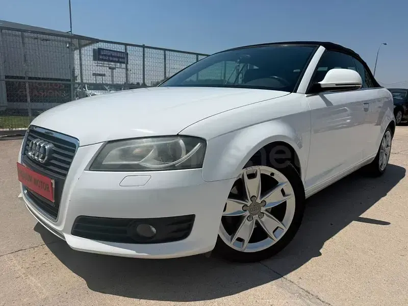 Usado Audi A3 Cabriolet Attraction 160 CV (117 kW) 2009 Blanco Descapotable