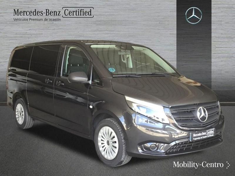 Usado Mercedes Vito 2022 Gris Van