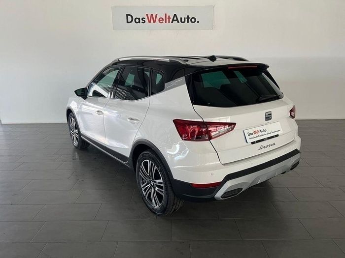 Blanco Nuevo 2024 Seat Arona Xperience SUV | 21.900 € - Imagen 1/4