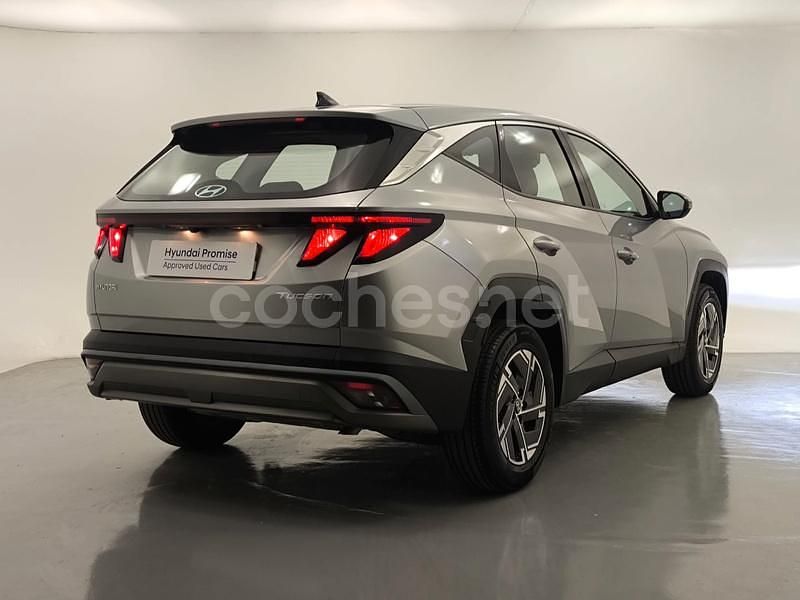 Usado Hyundai Tucson 160 CV (117 kW) 2025 Gris / plata SUV