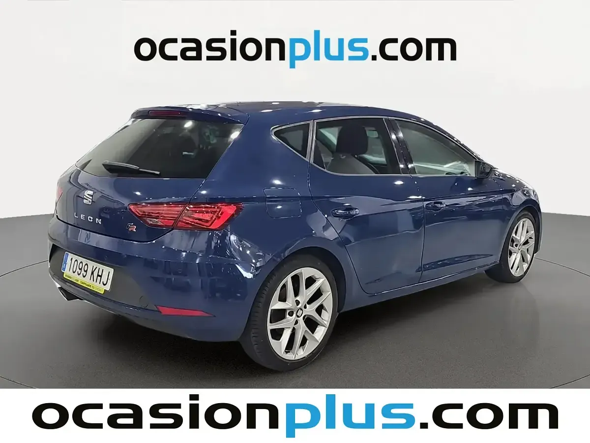 Usado Seat Leon FR 150 CV (110 kW) 2018 Azul Berlina