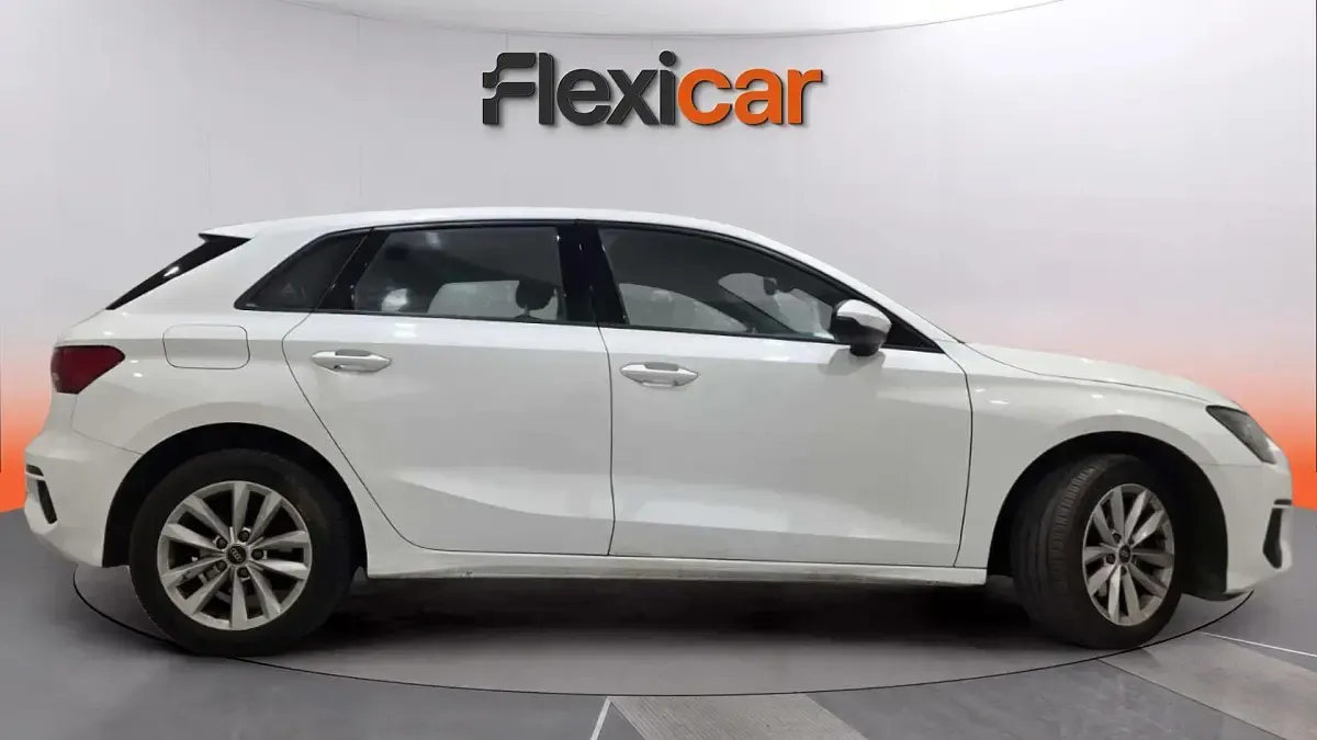 Usado Audi A3 Advanced Plus 116 CV (85 kW) 2024 Blanco Berlina