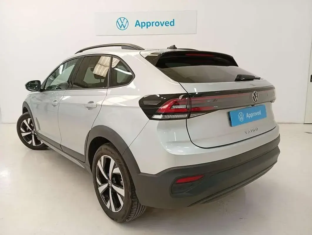 Usado VW Taigo 116 CV (85 kW) 2025 Plateado SUV