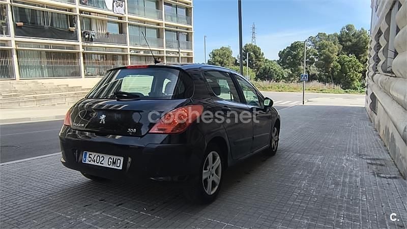 Usado Peugeot 308 Allure 120 CV (88 kW) 2010 Negro Berlina
