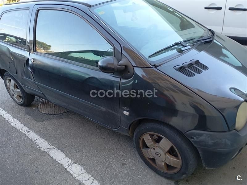 Usado Renault Twingo Privilege 75 CV (55 kW) 2006 Negro Utilitario