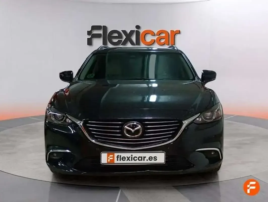 Usado Mazda 6 Luxury 150 CV (110 kW) 2018 Negro Familiar