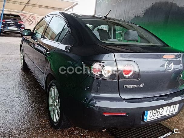 Usado Mazda 3 Sportive 109 CV (80 kW) 2007 Gris / plata Berlina