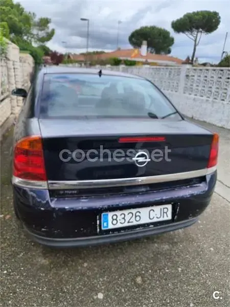Usado Opel Vectra Comfort 122 CV (89 kW) 2003 Azul Berlina