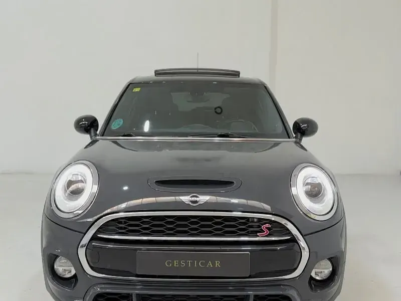 Usado Mini Cooper SD 170 CV (125 kW) 2018 Gris / plata Utilitario