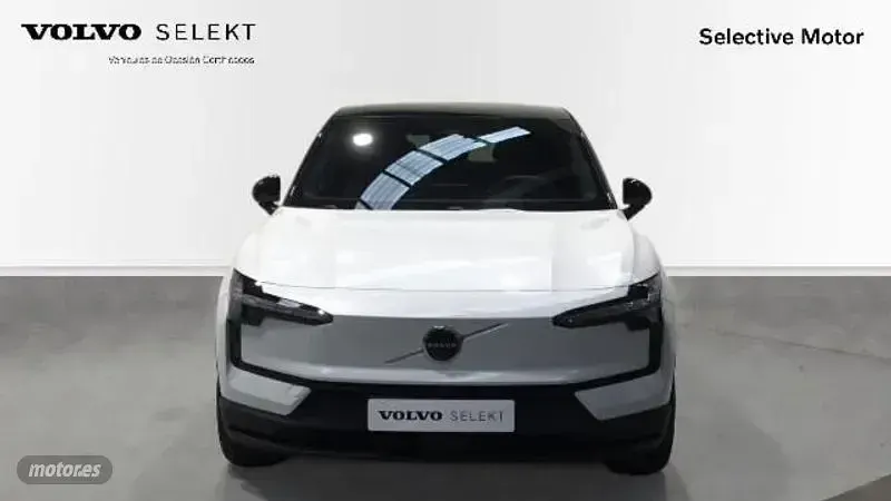 Usado Volvo EX30 Performance 200 kW (272 CV) 2024 Blanco SUV