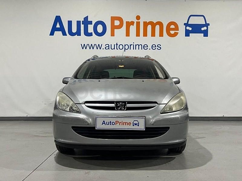Usado Peugeot 307 90 CV (66 kW) 2004 Gris / plata Familiar