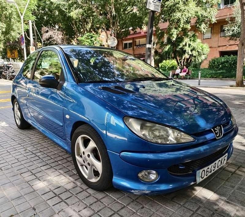 Azul Usado 2004 Peugeot 206 Utilitario | 2490 € (Buen precio) - Imagen 1/4