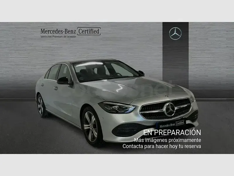 Usado Mercedes C220 200 CV (147 kW) 2022 Gris / plata Berlina